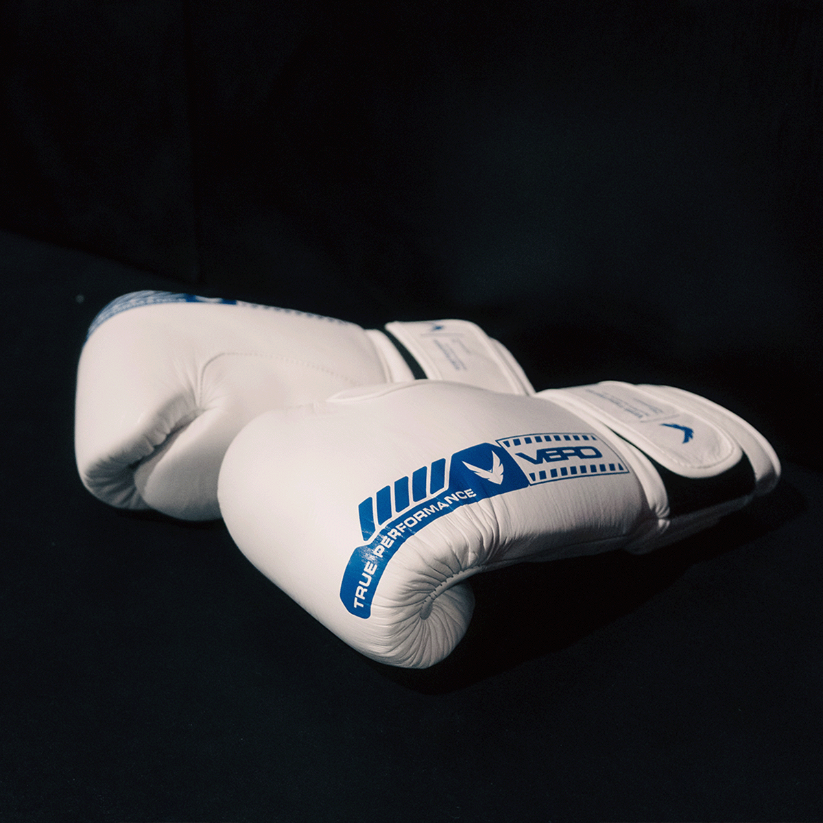 VERO Counter-Series leather boxing gloves in white and blue — sparring and MMA training